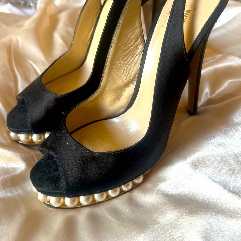 Nicolas Kirkwood Pearl Platform Pump size 40